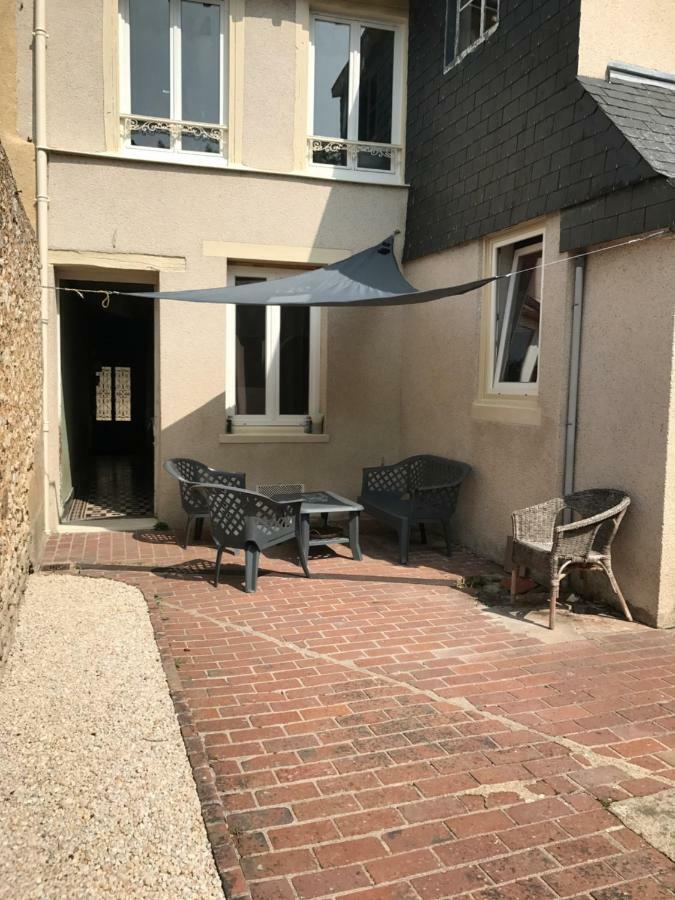 Appartement Au Coeur De Vendôme Exteriör bild